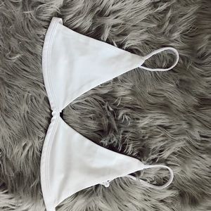 WHITE TRIANGLE BIKINI